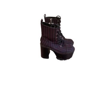 Delias Pin Stripe Platform Boots